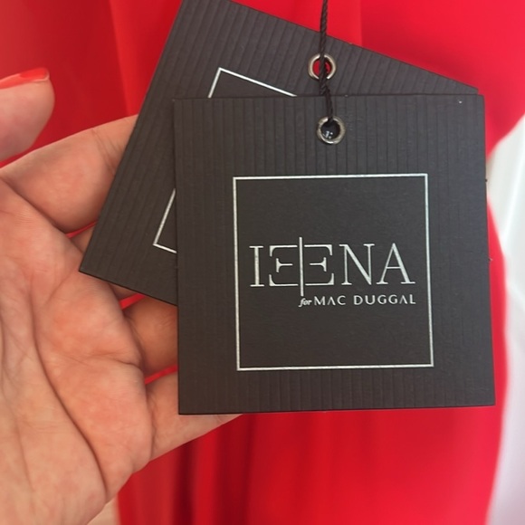 Ieena for Mac Duggal Stunning Red Ruffled V-neck Slit Gown - NWT - Size 0 - Picture 11 of 16